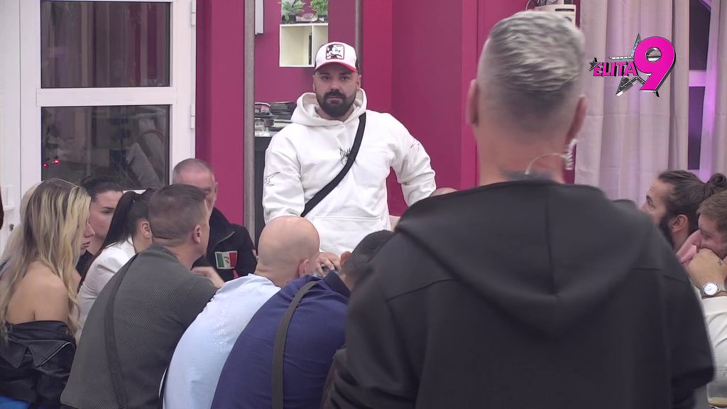 MUK U KUĆI! Asmin nema komentar na Stanijin žuti karton, Kačavenda raskrinkala Anelinu aferu sa OŽENJENIM muškarcem: Pričalo se da mu je ukrala Roleksa! (VIDEO)