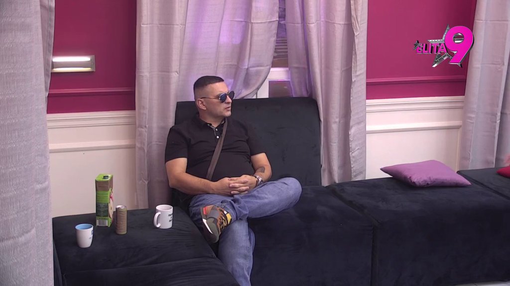 ANELI POMRSILA SVE KONCE! Kačavenda shvatila kako se Ahmićeva poigrala sa Bebicom i Teodorom, pa je napljuvala (VIDEO)