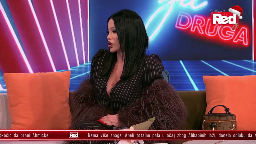 PRAVI ŽRTVU OD SEBE, KLEČI ISPRED NJE: Žana oplela po Terzi, otkrila da je uz Milicu te im poručila oboma: BITNA JE BARBARA (VIDEO)