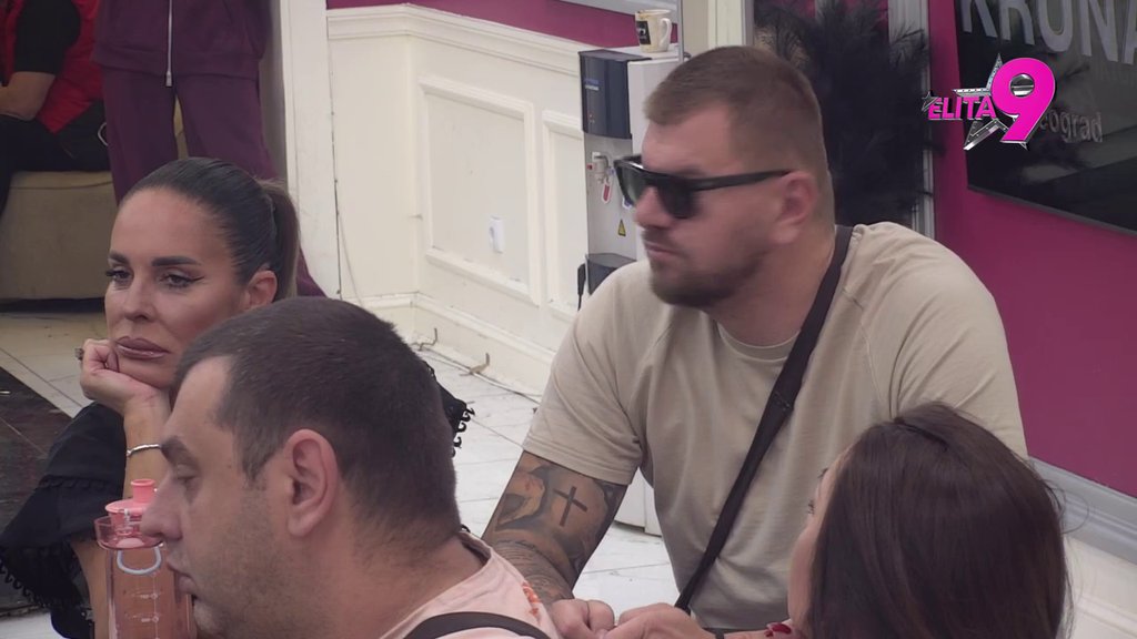 STARI LISAC! Otkriveno koja učesnica se sviđa Janjušu, KREĆE U AKCIJU! (VIDEO)