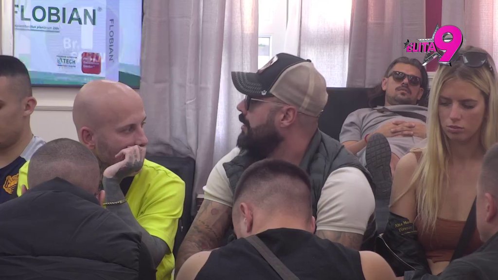 Promenio sve boje kao semafor: Luka se izbezumio zbog pitanja o Sari, pokušao da se izvadi na pijanstvo (VIDEO)
