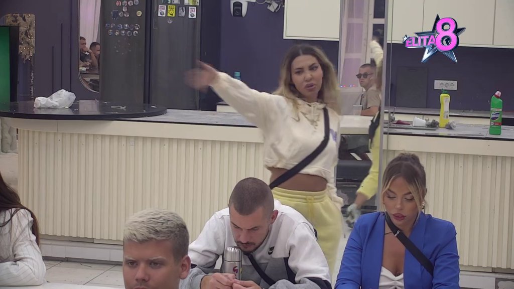 Au, kakvo poniženje! Gastoz razvezao jezik, pa žestoko spustio Aneli Ahmić: Istetoviraj Janjuša i Staniju! (VIDEO)