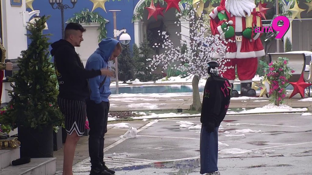 JOŠ NE MOGU DA SE OPASULJIM ZBOG MUNJE, JEZIV JE: Terza priznao Toši da ga je drug do srži razočarao, Sofija otkrila koliko se kaje zbog strašnih uvreda: Nije nam dobro posle svega... (VIDEO)