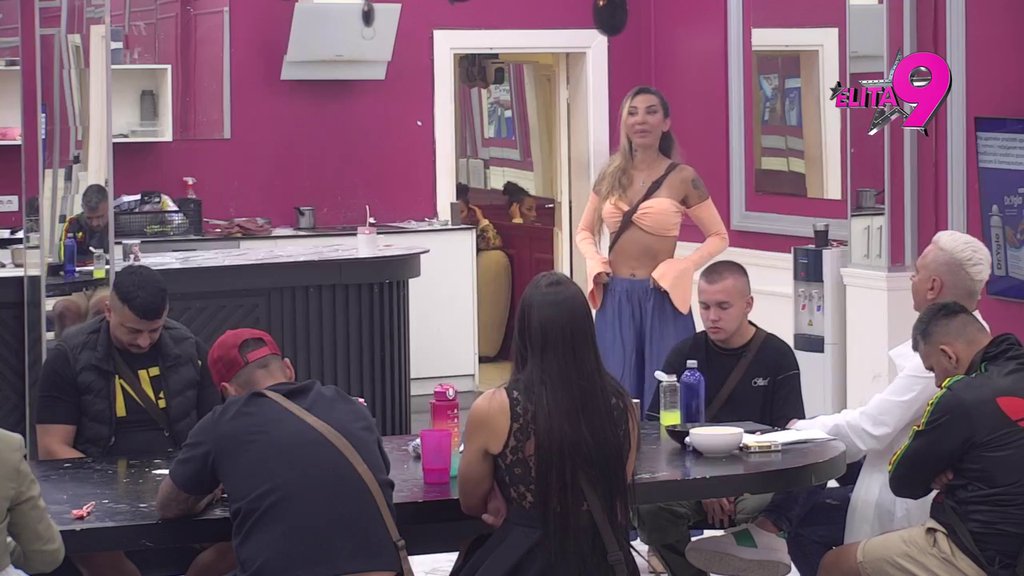 DONELA KONAČNU ODLUKU! Aneli ne prestaje da ljubomoriše Đukiću, Dača otkrio: On se zaljubio u Lores kad je ušao, pričao mi je (VIDEO)