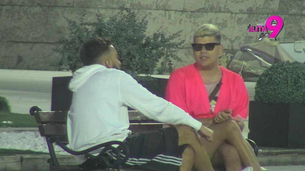 On je bio džumara porodice Ahmić, a ona Matorina: Uroš Stanić opleo nikad žešće po Luki i Aniti, pa udario na Boru: Kupuje mir, ne može da... (VIDEO)