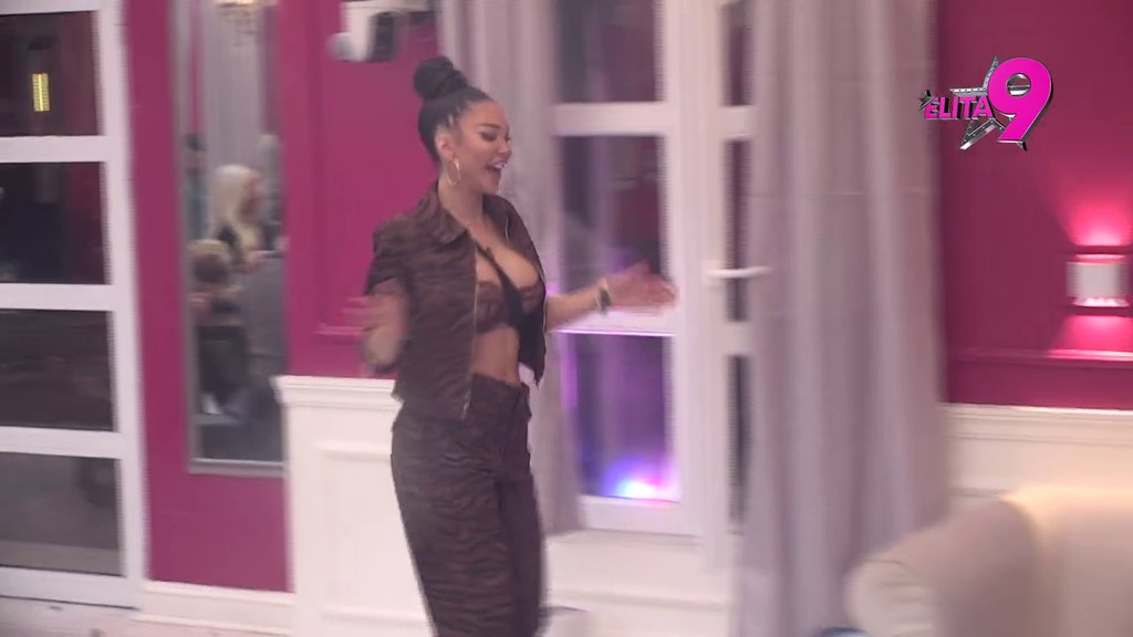 EVO DA LI ĆE UPLOVITI U VEZU SA NJOM: Đukić progovorio o Boginji i njihovom poljupcu (VIDEO)