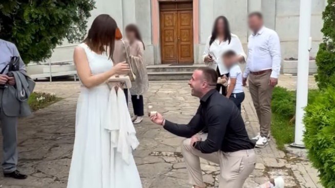 OŽENIO SE BIVŠI ZADRUGAR! U istom danu verio svoju izabranicu i stao na ludi kamen, čestitke pljušte! (FOTO)