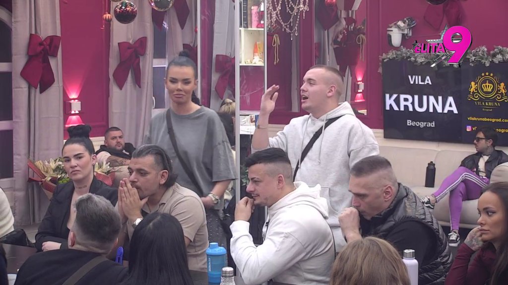 Videli su se tri dana pred njen ulazak, a kad je Nikolija zvala... Dača obelodanio sve što je mu je Anita pričala o odnosu sa Reljom! Ona skočila kao oparena i ponovo se ukanalila (VIDEO)