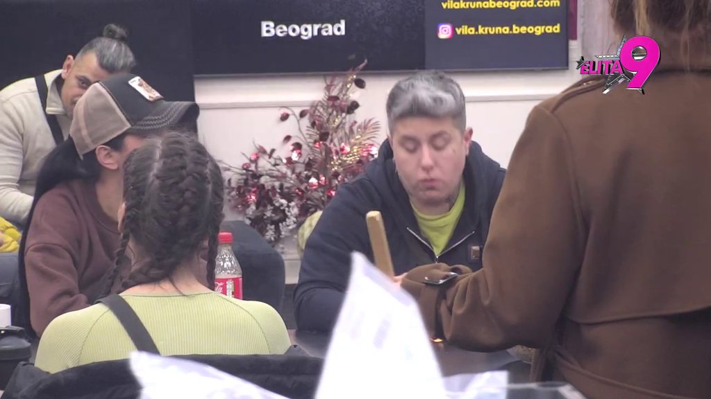 NAPETO: Učesnice Elite mahom izbagavaju da se late varjače i kutlače, Matora i Kačavenda osule žestok rafal po njima! (VIDEO)