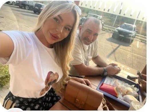 Oglasila se Sofijina majka Brankica! Ćerka joj pred milionima priznala da ima fotke sa Danetom (70), a ona tvrdi da su plod veštačke inteligencije