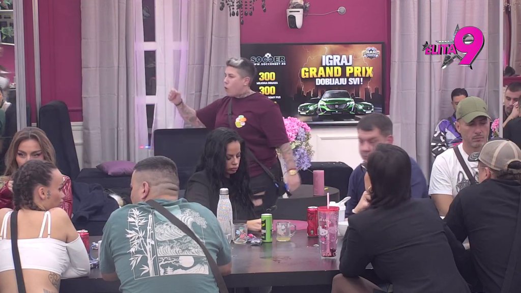 Dočekala svojih pet minuta: Matora raspalila paljbu po Anđelu, Anita skočila da ga zaštiti! (VIDEO)