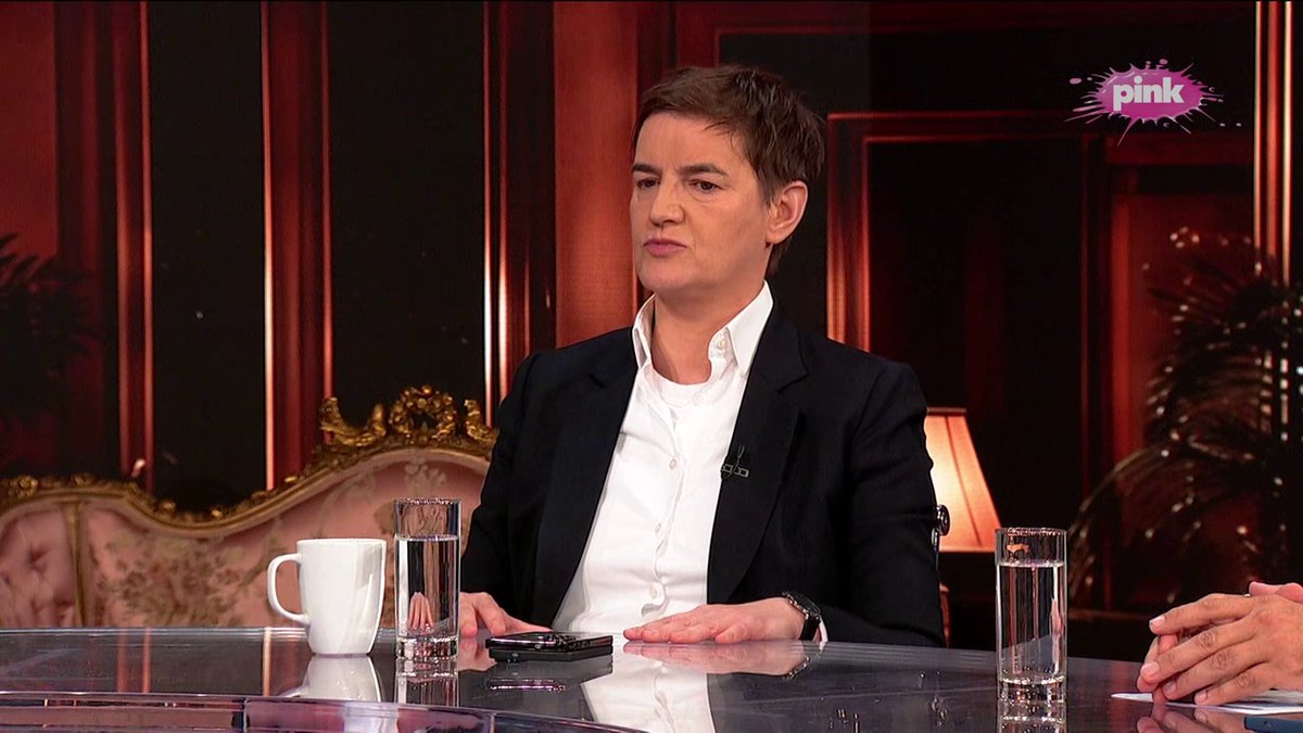 'MI IZGLEDA IMAMO ZVUČNI TOP KOJI NIKO NIJE ČUO' Brnabićeva raskrinkala laži plenumaša: Zvuk ide cik-cak, preskače građane i napada samo blokadere! (VIDEO)