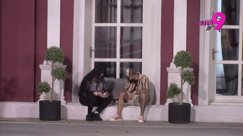 Za stolom me gleda, ne krijem da je zgodan: Milosava totalno zbunjena Asminovim ponašanjem, pa priznala: Ma kakva Stanija, gde je ona, a gde sam ja?! (VIDEO)