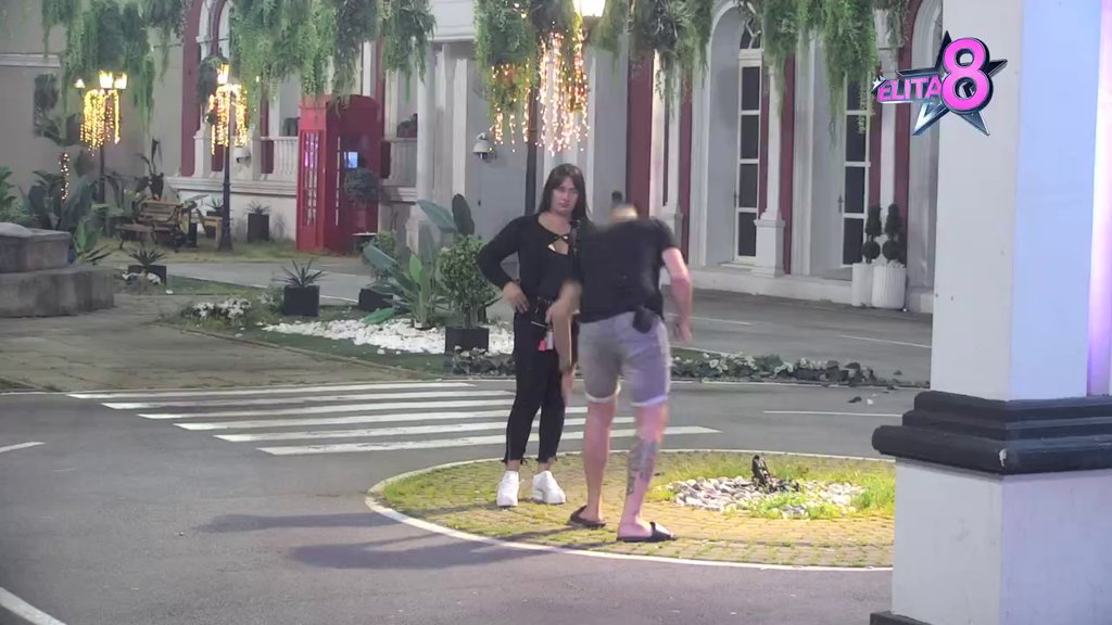 Korda priznao da se plaši Ane Nikolić, pa pokušao da spusti loptu, ona ga oduvala: Sa tobom mogu dva dana (VIDEO)