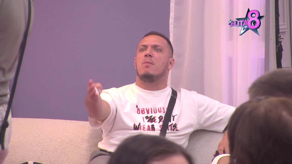 Karambol u Eliti: Pola kuće skočilo na Enu Čolić zbog vređanja Goce Božinovske, Ivan udario na Peju i proglasio ga teškim kockarem! (VIDEO)