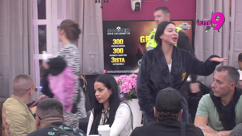 Najbolji si momak na svetu, bićeš mi najveća ljubav: Sara pred svima priznala koliko je luda za Luksom! (VIDEO)