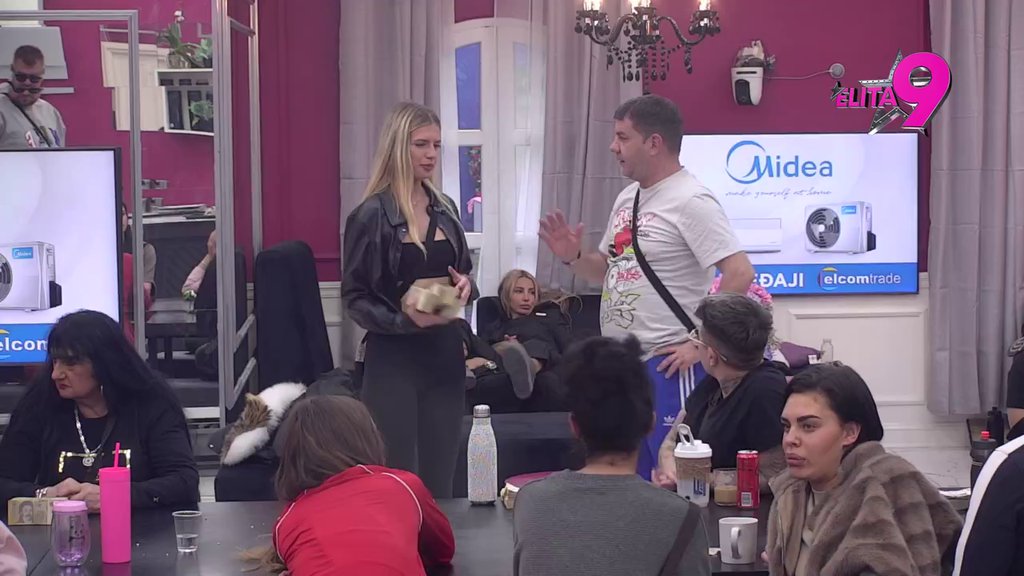 Ovo niko nije očekivao: Sara ubeđena da su Dačo i Rada novi par Elite 9, pa osula hvalospev po Ivanu (VIDEO)