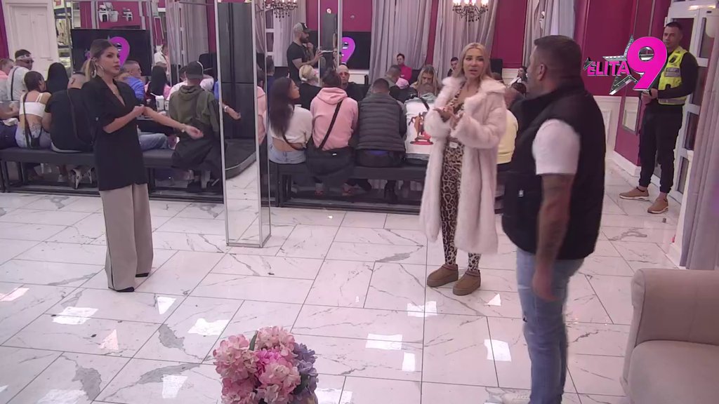 Karambol! Novo suočavanje Aneli i Asmina zatreslo imanje, tresu se zidovi Bele kuće (VIDEO)