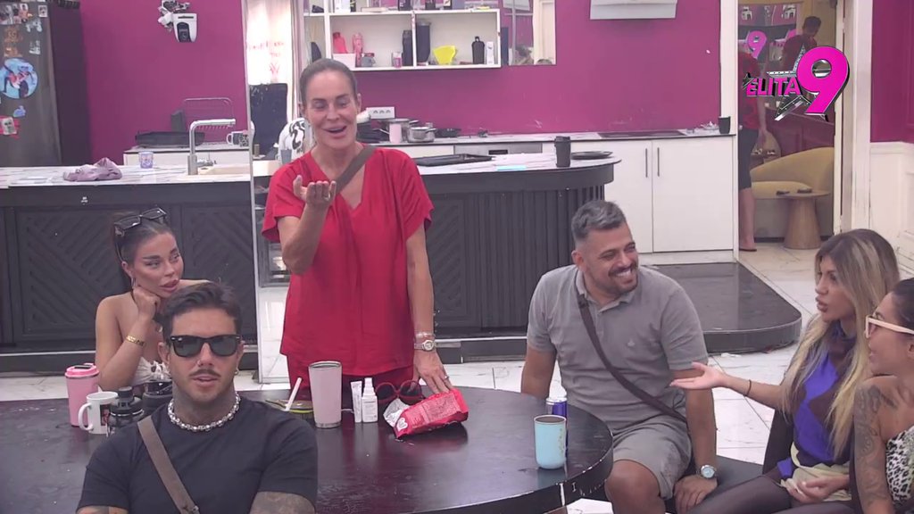 Žestoko rešetanje: Jovana advokatica se oglasila u Eliti i postavila tri šok pitanja, ovome se takmičari nisu nadali! (VIDEO)