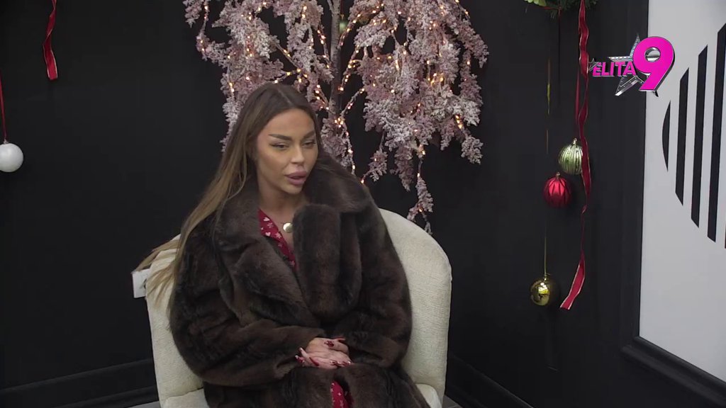 Kao da je ona jedina majka na svetu: Sofija jedva dočekala da urniše Milicu Veličković, oblatila je kao nikad do sad! (VIDEO)