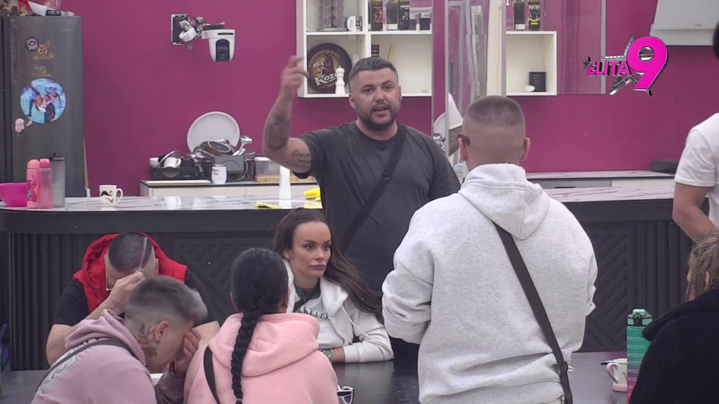 JA SAM NN OTAC! Terza zbog Sofije progutao i poslednji GRAM PONOSA, Maja ga zakovala za samo dno! (VIDEO)