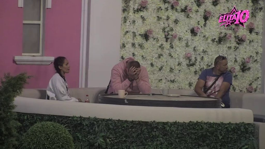 Pljušte prozivke: Zaratili Janjuš i Sandra, on naelektrisan na totalni haos! (VIDEO)