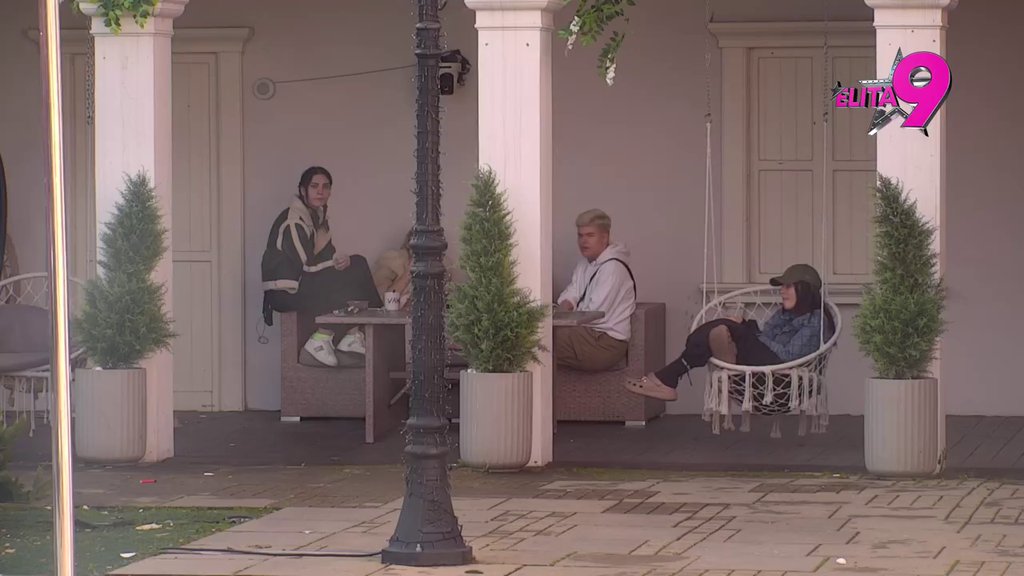 DANAS MI JE NA METI AVATARKA! Bora napada Hanu otkako je oči otvorio, neće više da je ostavi na miru! (VIDEO)