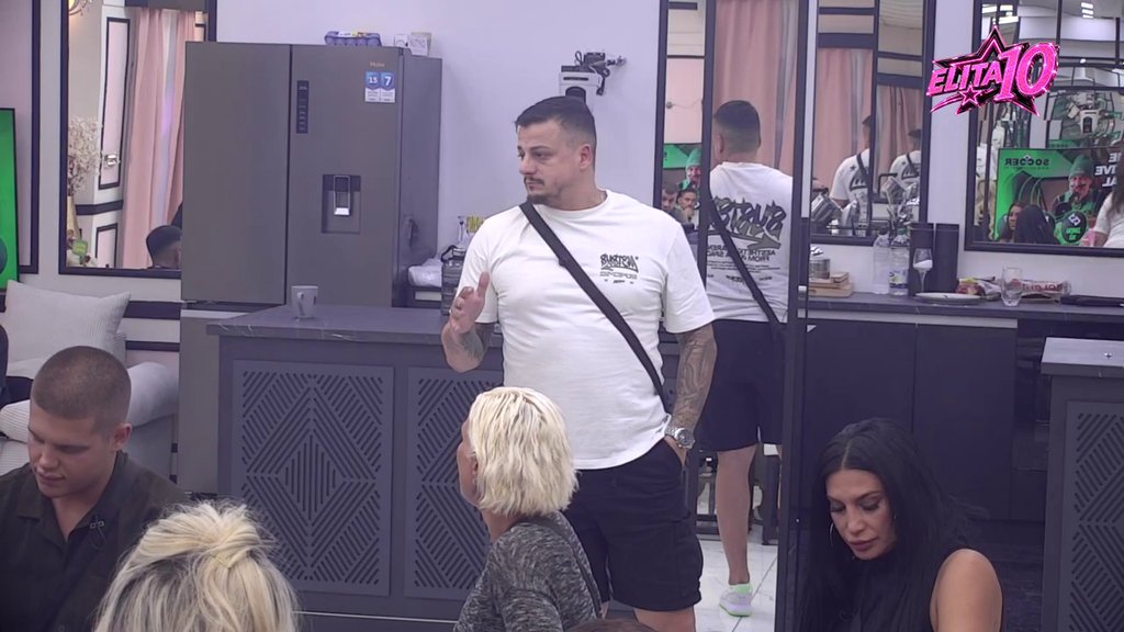 Uveren da je sve čist blef?! Ša uveren da Anđela i Gastoz kriju da su zajedno, Car stao u odbranu njihove veze! (VIDEO)