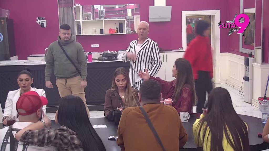 Dala je oružje da je rešetaju: Terza razvezao jezik i brutalno urnisao Milenu Kačavendu zbog poniženja! (VIDEO)