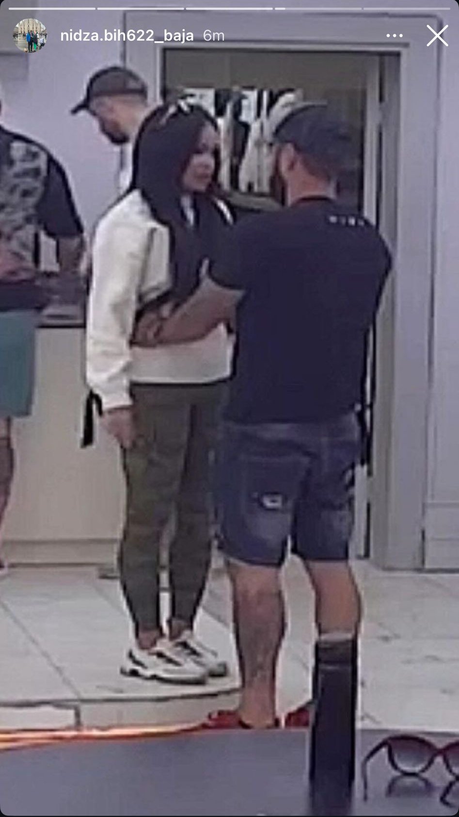 PAMETNIJI NAPUŠTA! Bajo Vujović nastavlja rat sa sinom: Sandru ponovo vinuo u zvezde, a evo šta je poručio Luki (VIDEO)