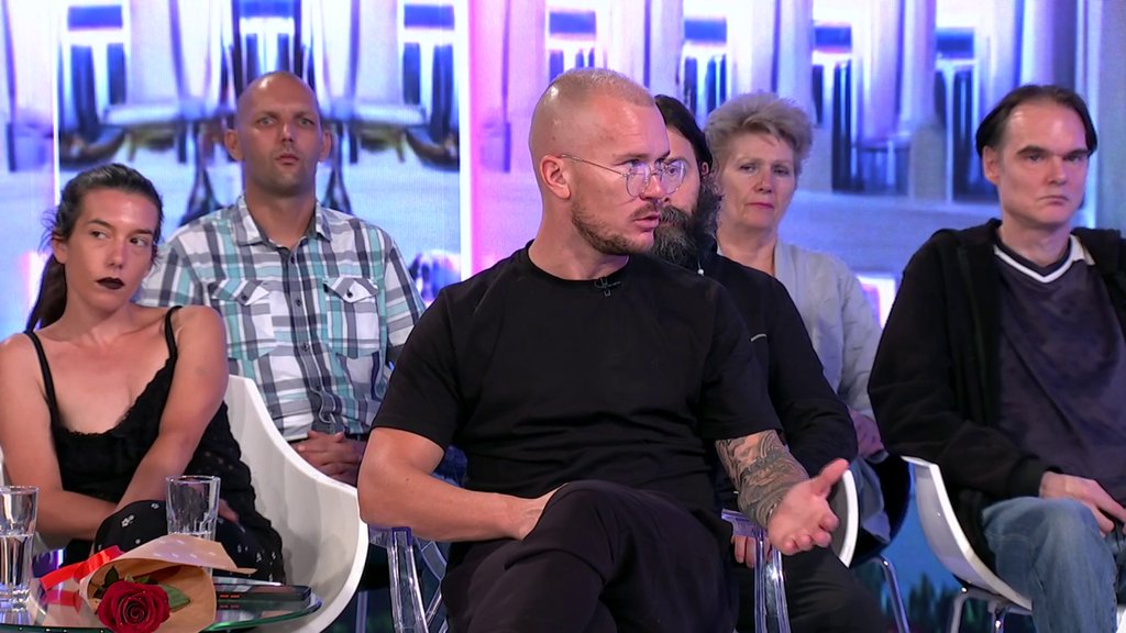 Imali smo preče stvari, video sam sina preko slike: Munjez izazvao MUK u studiju kad je progovorio o sinu, pa Stefani žestoko udarila na svoju majku! (VIDEO)