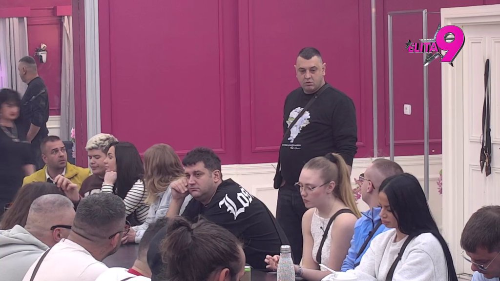 ZORICA KAO 'LAKA META'! Učesnici jedva dočekali da se zakače na Markovićku, evo ko ju je sve naveo za NAJDVOLIČNIJU! (VIDEO)