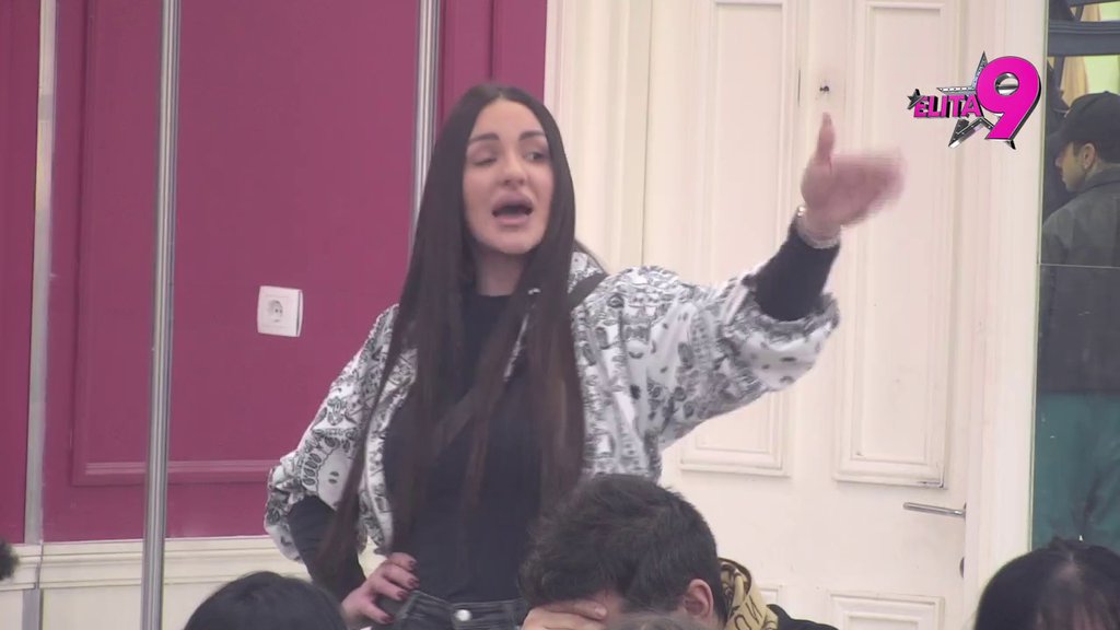 Mislio je da imaš jabučicu! Bora otkrio kako je Janjuš ogovarao Dušicu: Rekao je da imaš VIŠAK MUŠKIH HORMONA! (VIDEO)