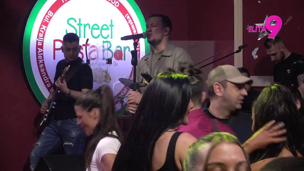 Žena u crnom pogodila sve u srce! Atmosfera na žurki zbog Uroša Živkovića pred ključanje, totalni lom u kazinu (VIDEO)