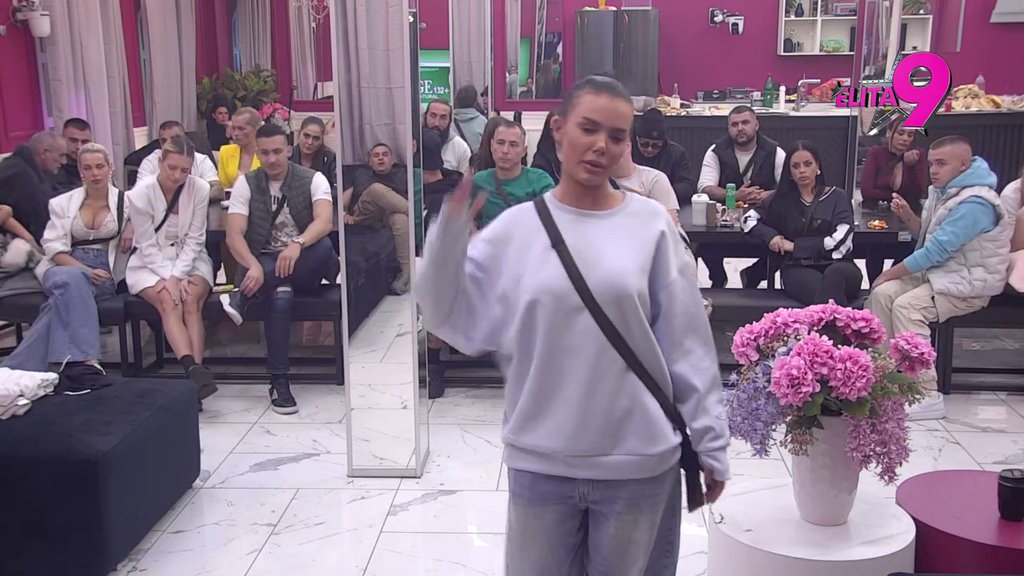 Cava i klasična p*čketina: Anita brutalnim prozivkama unakazila Luku, pa mu dala korpu za sva vremena! (VIDEO)