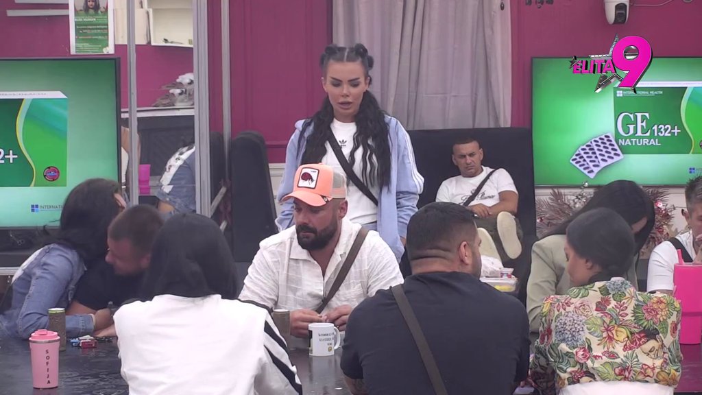 Sudbina im je već zapisana: Tamara PR gledala Aniti u šolju, pa joj predvidela trudnoću, a evo šta kaže za Luku! (VIDEO)