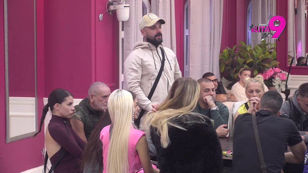 Aneli se smorila otkako je saznala za muvanje Karića i Anite?! Luka progovorio o njenoj promeni ponašanja, pa je potkačio: Vidiš, plitki mozgovi... (VIDEO)