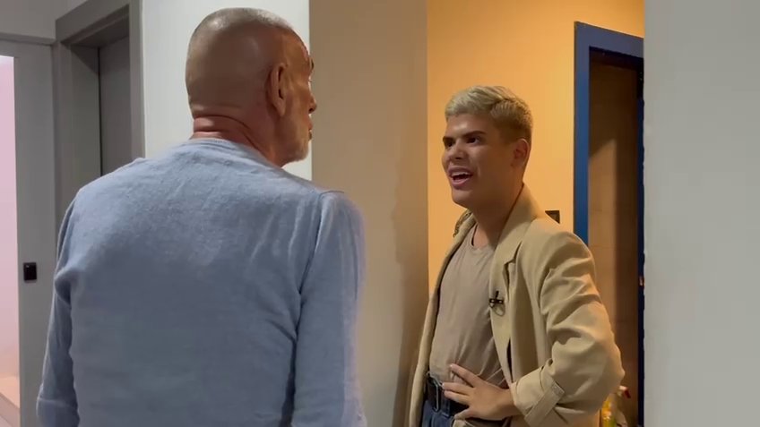 TRESLA SE ZGRADA PINKA, PADALE BRUTALNE UVREDE: Evo kako je izgledao žestok verbalni okršaj Lepog Miće i Uroša Stanića!