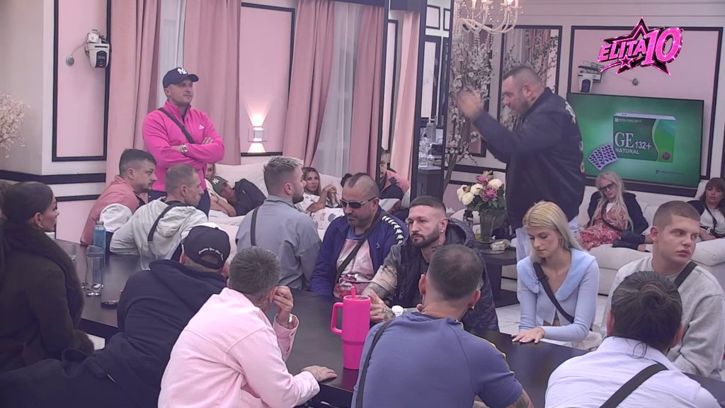 Jedno pitanje promenilo je tok večeri! Filip Car priznao emocije prema Jakšićki, ona ne krije da joj prija njegova pažnja: Imamo peckanje (VIDEO)