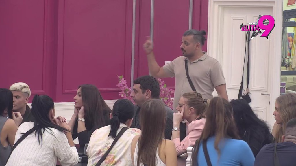 Milica Kemez ga PREVARILA pred sbadbu!? Bora Santana ogolio dušu, evo kako je izgledao susret sa njenin dečkom: Izvinjavao mi se i ljubio ruku (VIDEO)