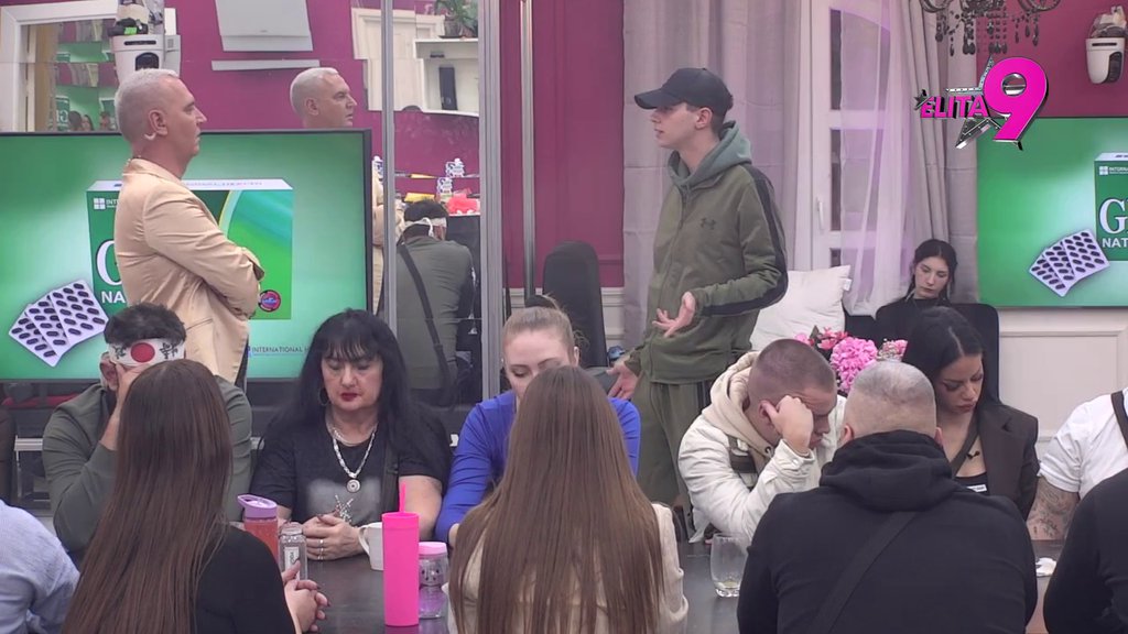 Cela porodica ti je pomrla od droge, a ovo malo go*no je prodalo porodicu: Ponovo se aktivirala Sita u Aneli, monstruoznostima prema Hani i Neriju nikad kraja (VIDEO)