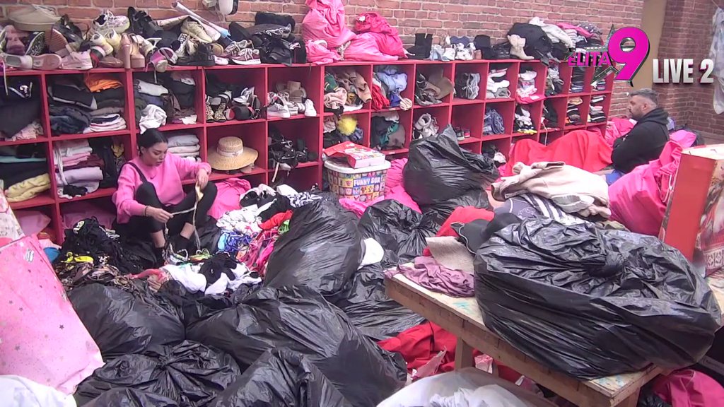 SVE ZA NJU: Asmin pokušava da ohrabri Maju nakon što je saznala da je mnogi ogovaru, ona misli da je pojedinim muškarcima stala na žulj jer ih je ODBILA! (VIDEO)