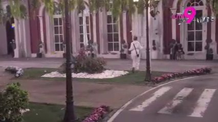 Nešto joj ne da mira: Aneli saznala da se Luka preselio, pokušava da pronađe poklone od fanova (VIDEO)