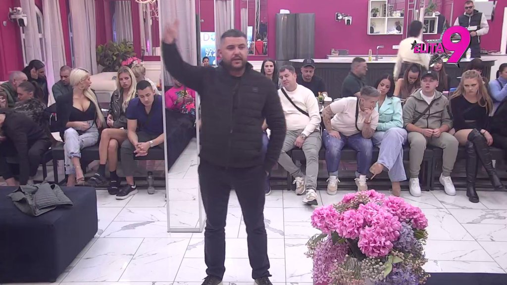 Dete mi je reklo da ličim na Janjuša, je l' to normalno?! Alibaba podivljao zbog Grofice i Aneli, urnisao ih uvredama, pa priznao: Vi ste monstrumi! (VIDEO)