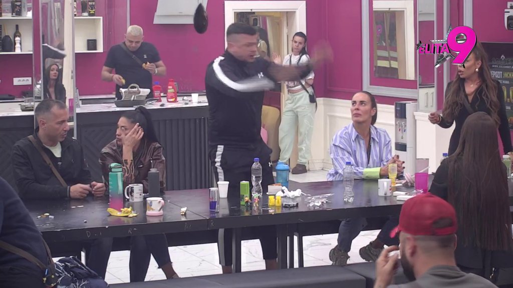 Drago mi je da je tetovskoj k*rvetini došao kraj: Sofija zakucana za dno! Terza je razvalio, ona napravila do sad neviđenu dramaturgiju! (VIDEO)