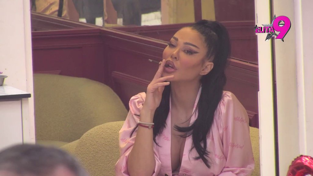 MISLIM DA ONA NIJE NORMALNA: Evo kako je Maja Marinković nekada govorila o svojoj majci! DŽABA KAD JE LOŠ ČOVEK... (VIDEO)