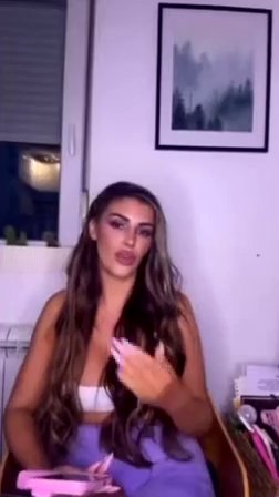 Velika majka, ne zna kada joj je dete rođeno: Ena Čolić demolirala Aneli Ahmić jer ne zna godinu u kojoj je donela Noru na svet (VIDEO)
