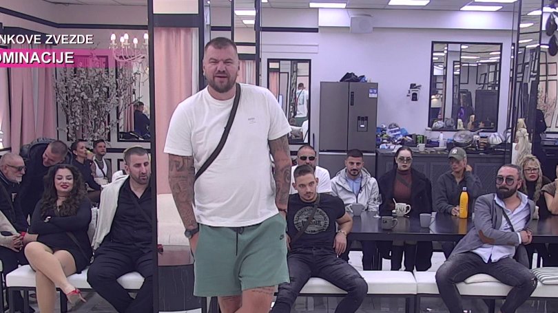 Pomutila mu pamet: Janjuš ne krije da mu smeta što je Sandra povezivana sa Matejom i Bajom, ali je spreman da zažmuri na sve! (VIDEO)