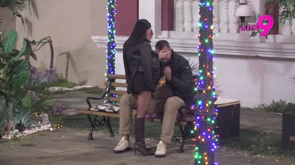 Drugarice prokletnice! Ostvaruje se Kačavendina noćna mora: Janjuš ljubi Vanju po grudima dok priča o intimi sa Milenom (VIDEO)