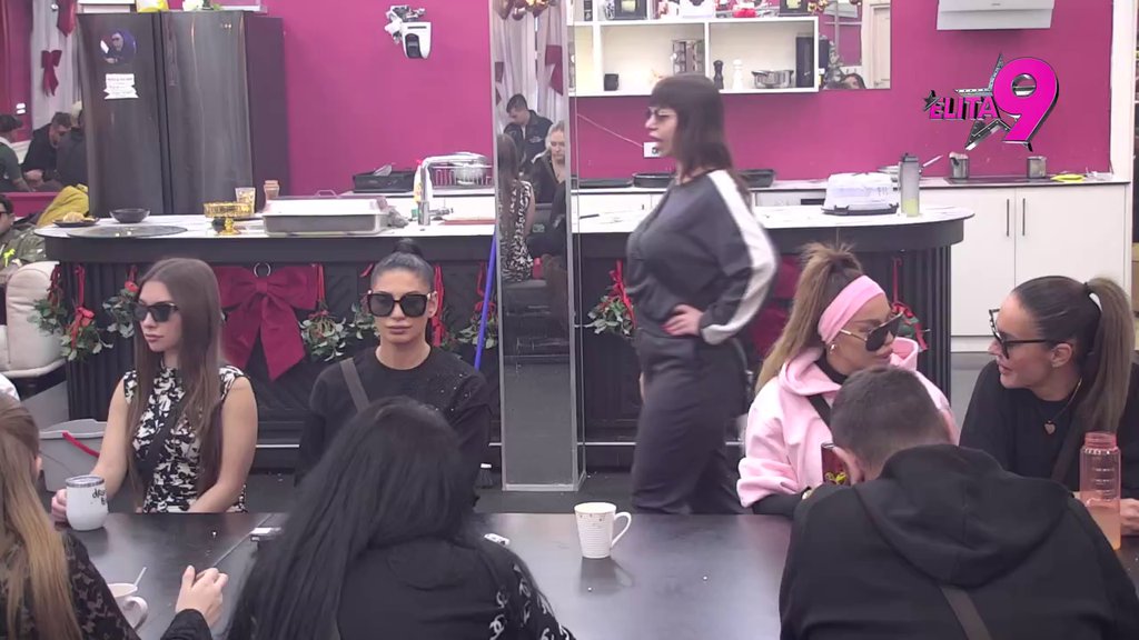 POTAJNO SE NADA POMIRENJU: Dača i Miljana došli do zaključka da Aneli mašta o Asminovom i njenom zajedničkom životu, a Noru koristi kao PARAVAN! (VIDEO)